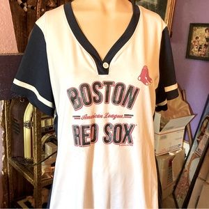 Women’s extra large Boston Red Sox jersey